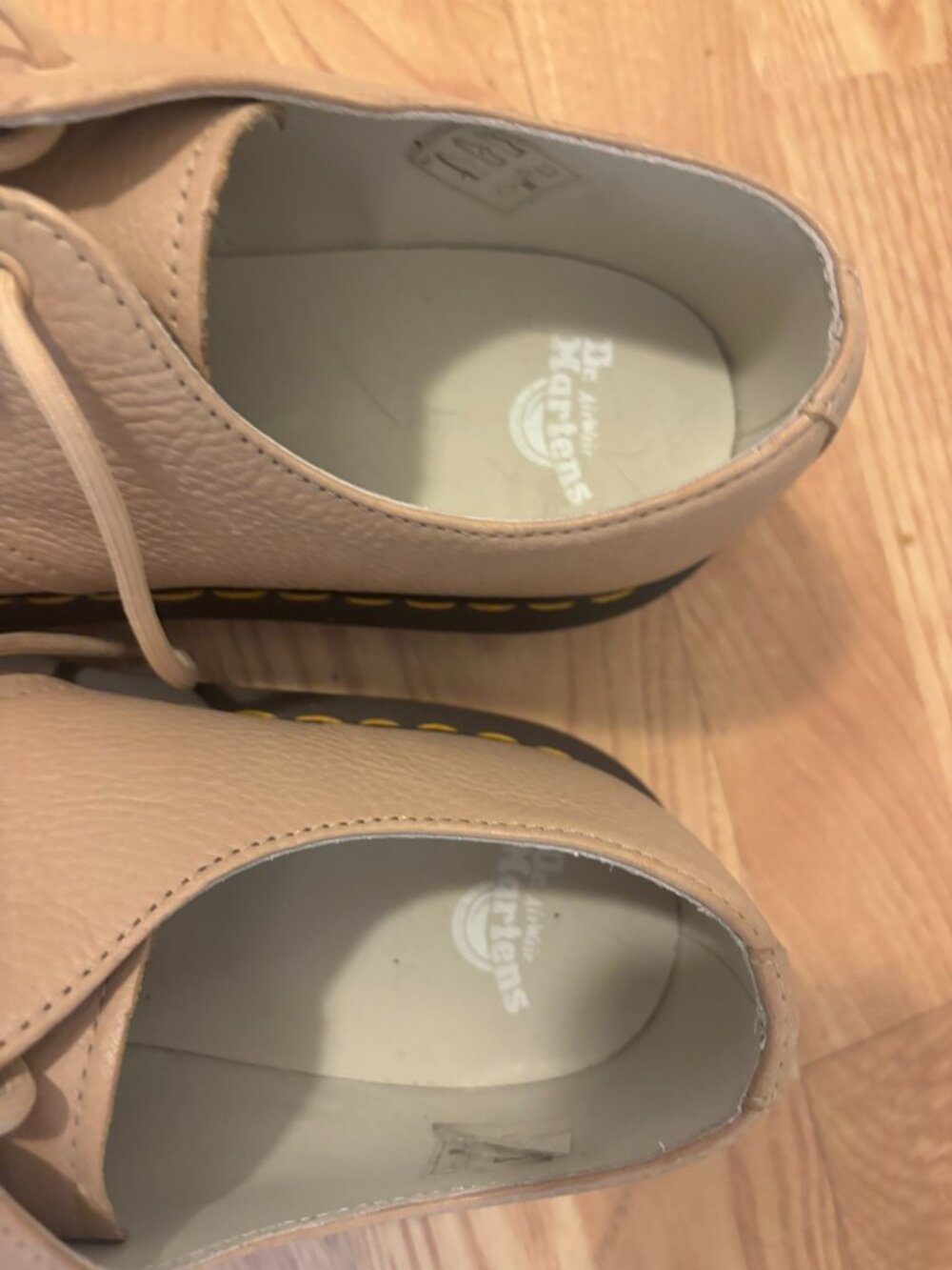 ## ✨ Dr. Martens 1461 Virginia Leather 3-Eye Oxfords ✨ - Picture 2 of 4